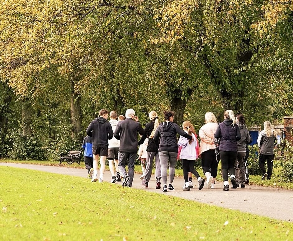 Podaj Dalej intergenerational running